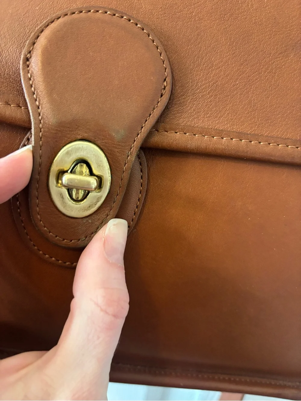 Vintage Coach Original Willis 9927 Satchel/Crossbody bag British Tan Leather - Picture 4 of 15